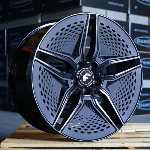 FORGIATO 22X9 EV 001 5X120 +28 GLOSS BLACK