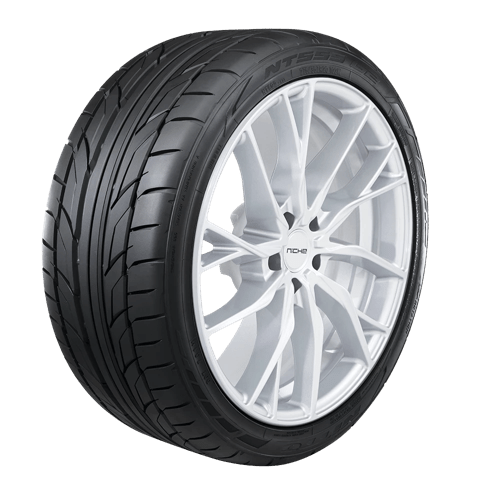 245/45ZR18 A 100W XL 555G2 26.7 2454518 Nitto TIRE