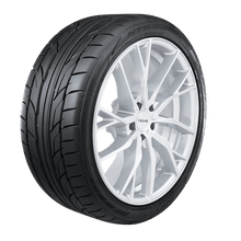 Load image into Gallery viewer, 245/45ZR18 A 100W XL 555G2 26.7 2454518 Nitto TIRE