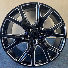 Load image into Gallery viewer, STW368-M 22X9.5+25 6X139.7 CHEVY SUV REPLICA